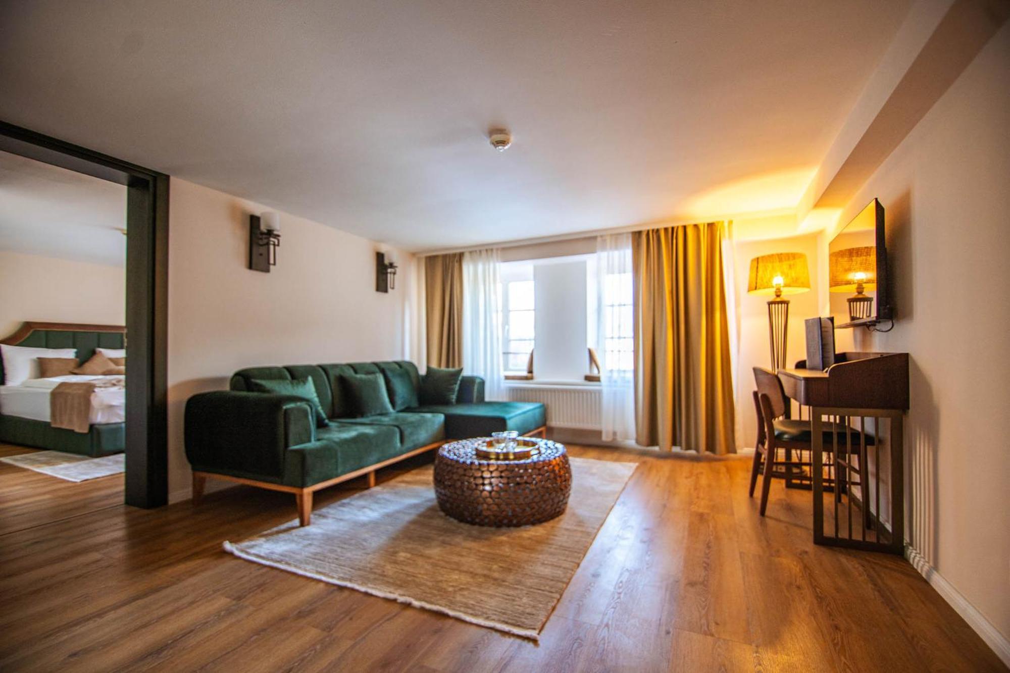 Hotel Ratsmuehle Lueneburg エクステリア 写真