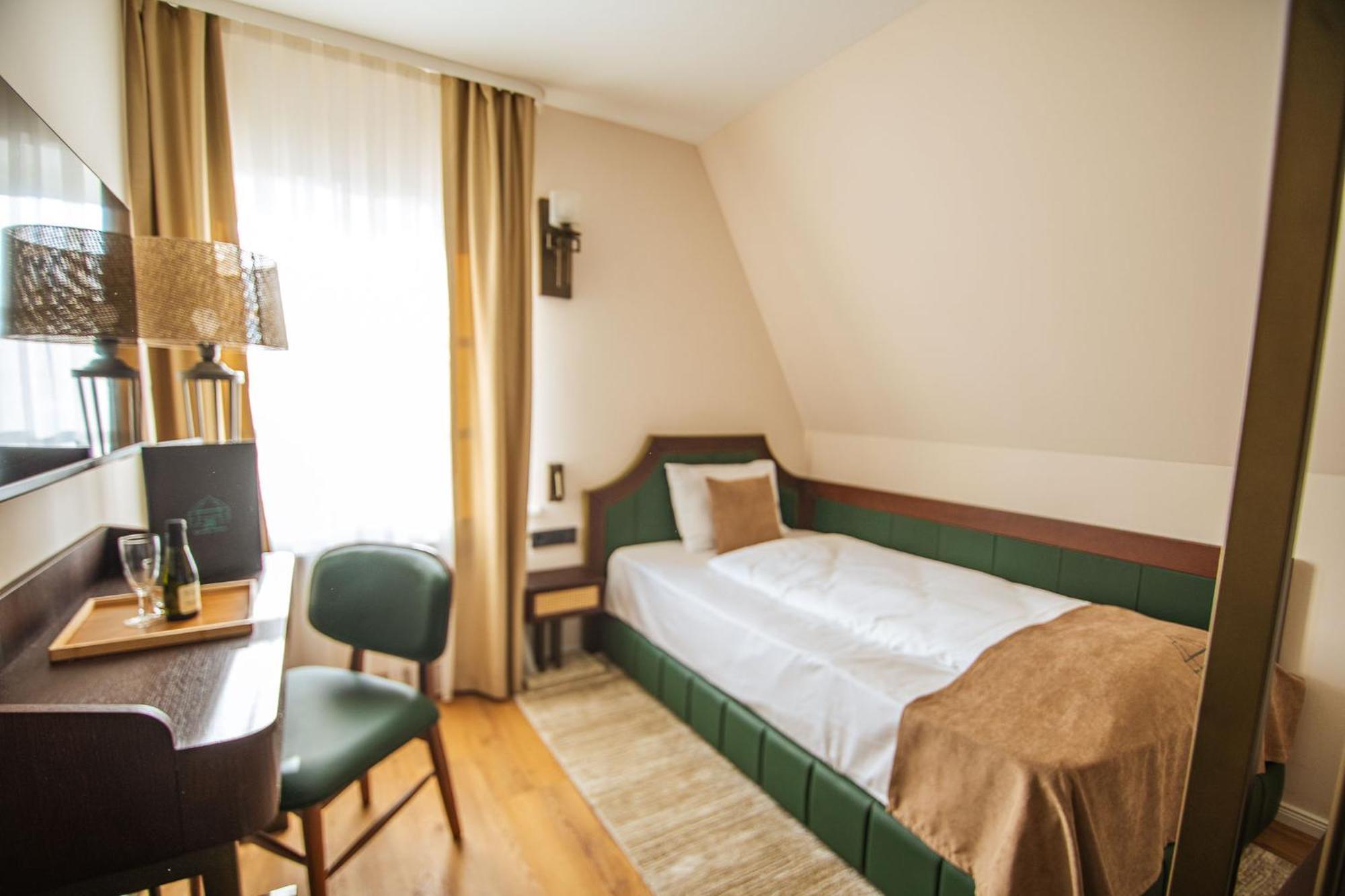 Hotel Ratsmuehle Lueneburg エクステリア 写真